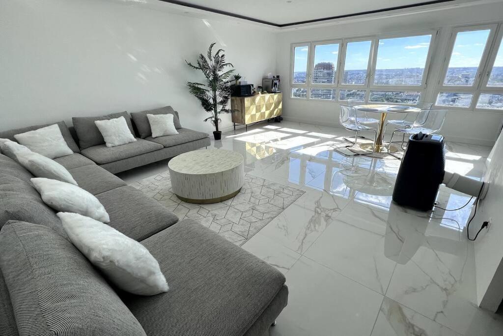 Nice Apartment With Amazing View Of Paris + Parking Exterior photo
